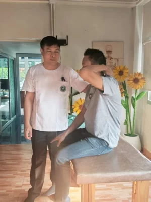 ปวดหลังเรื้อรังตามศาสตร์วัดโพธิ์และสิริภัจจ์